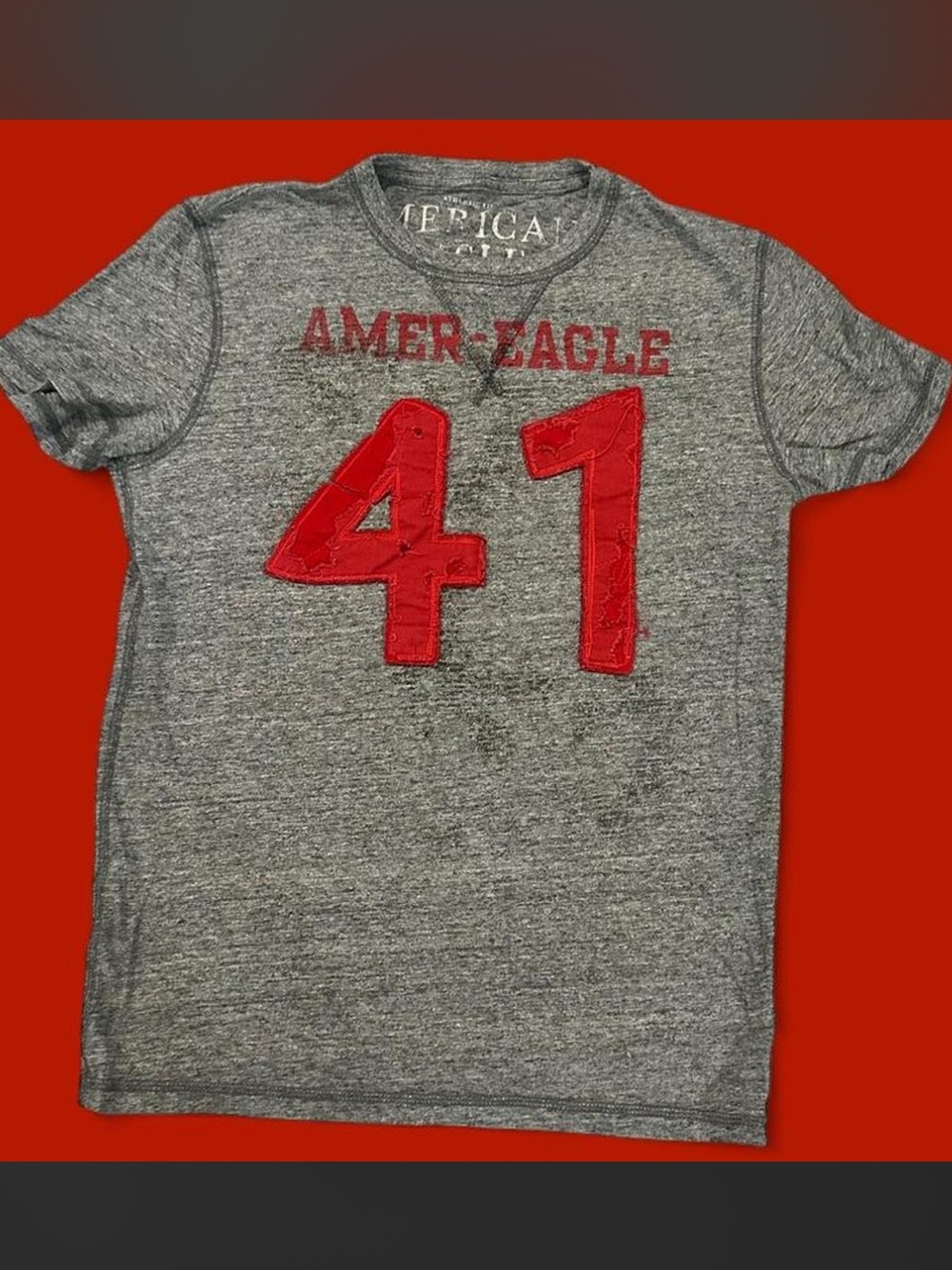 American Eagle Outfitters Gray Tee with Red '41' Graphic